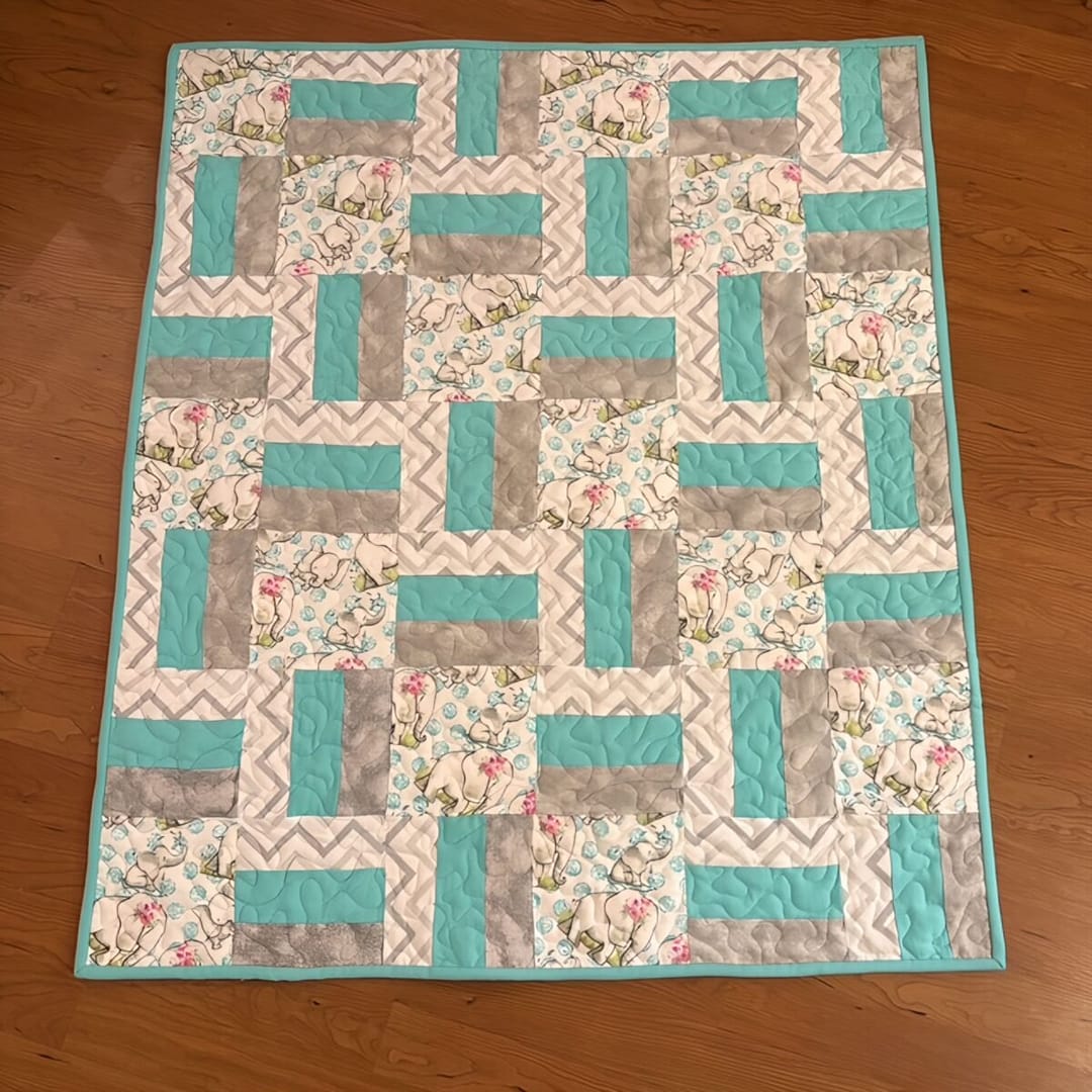 Baby Elephants Baby Quilt full view