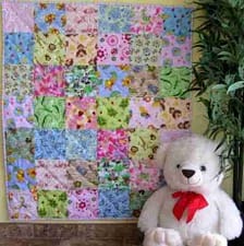 handmade baby quilt, Animal I Spy, patchwork baby quilt