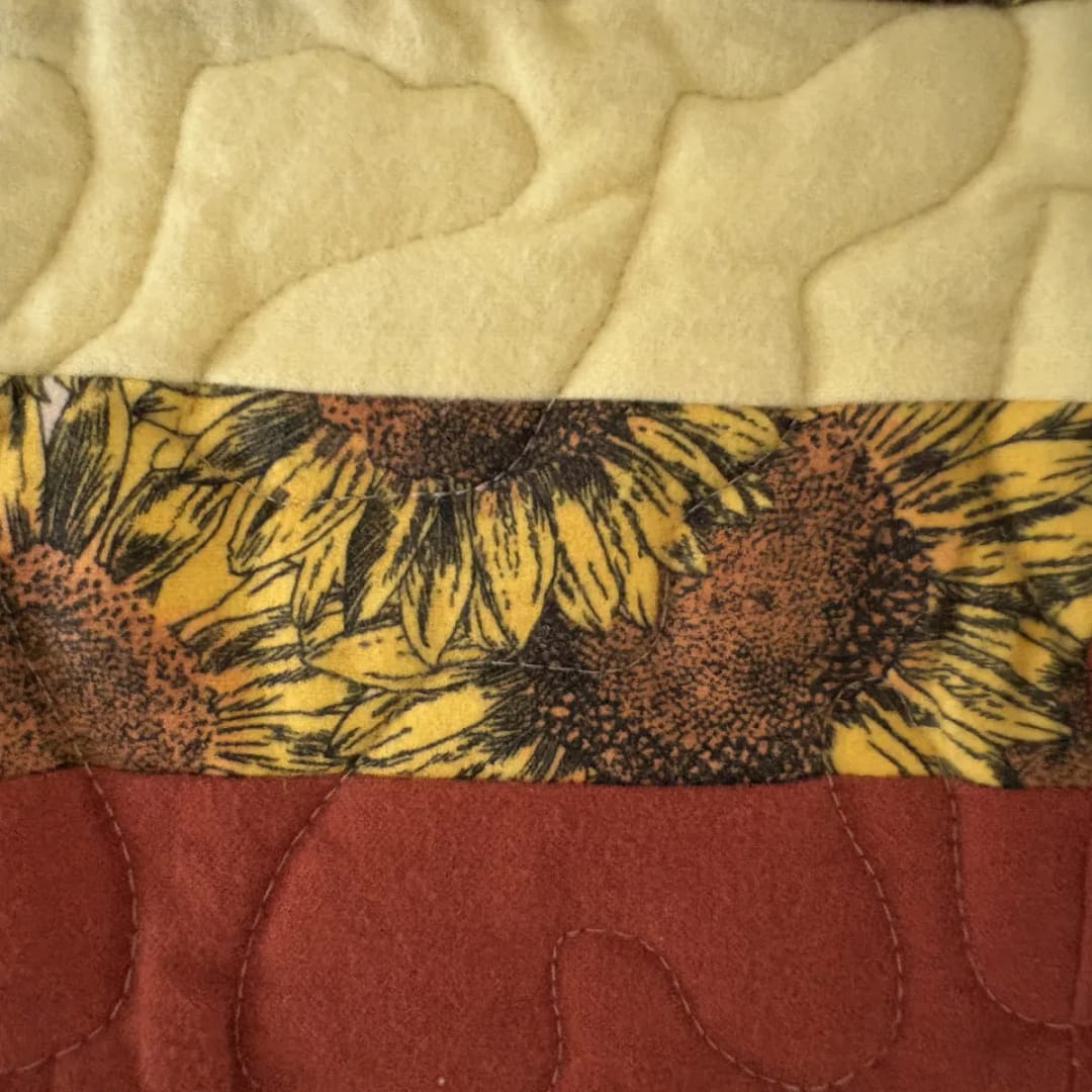 Sunflowers Baby Quilt Detail 1