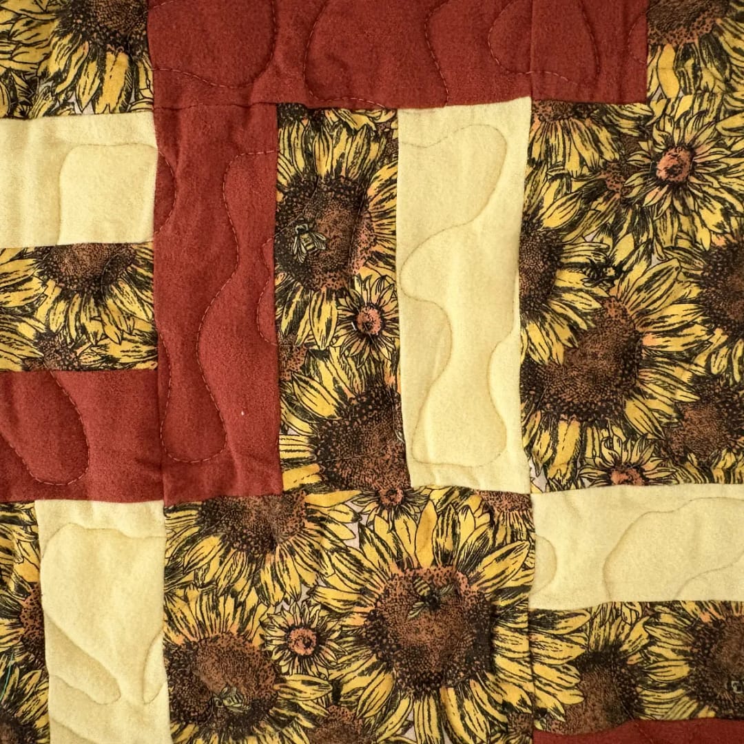Sunflowers Baby Quilt Detail 2