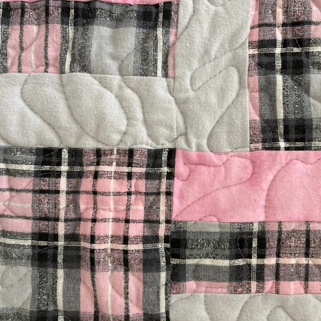 new pink plaid baby quilt detail 2