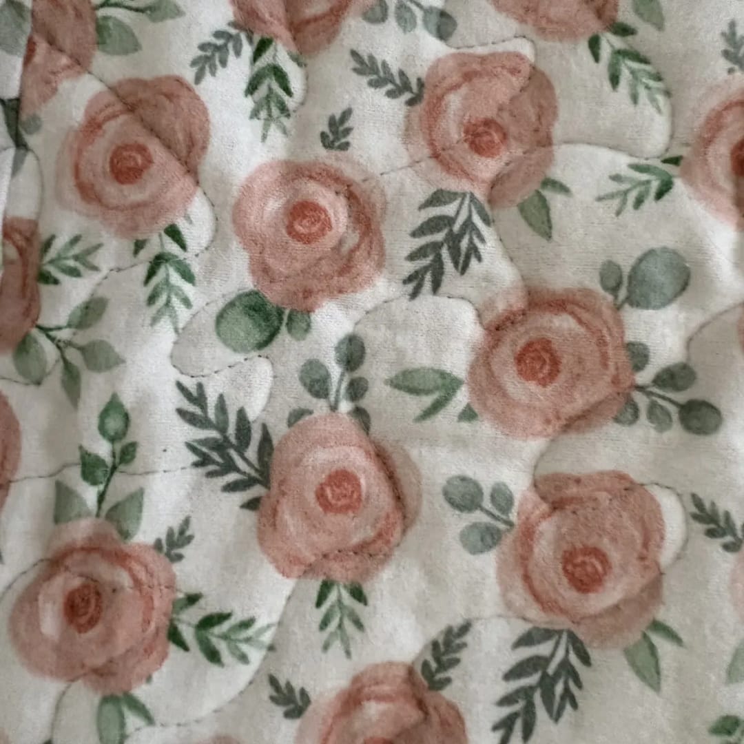 new rosebud baby quilt detail 2