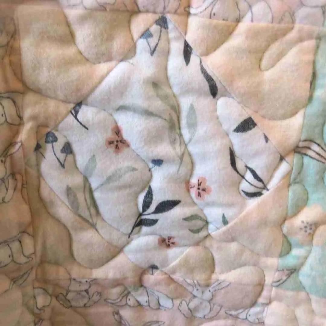 bunny trails baby quilt 3b