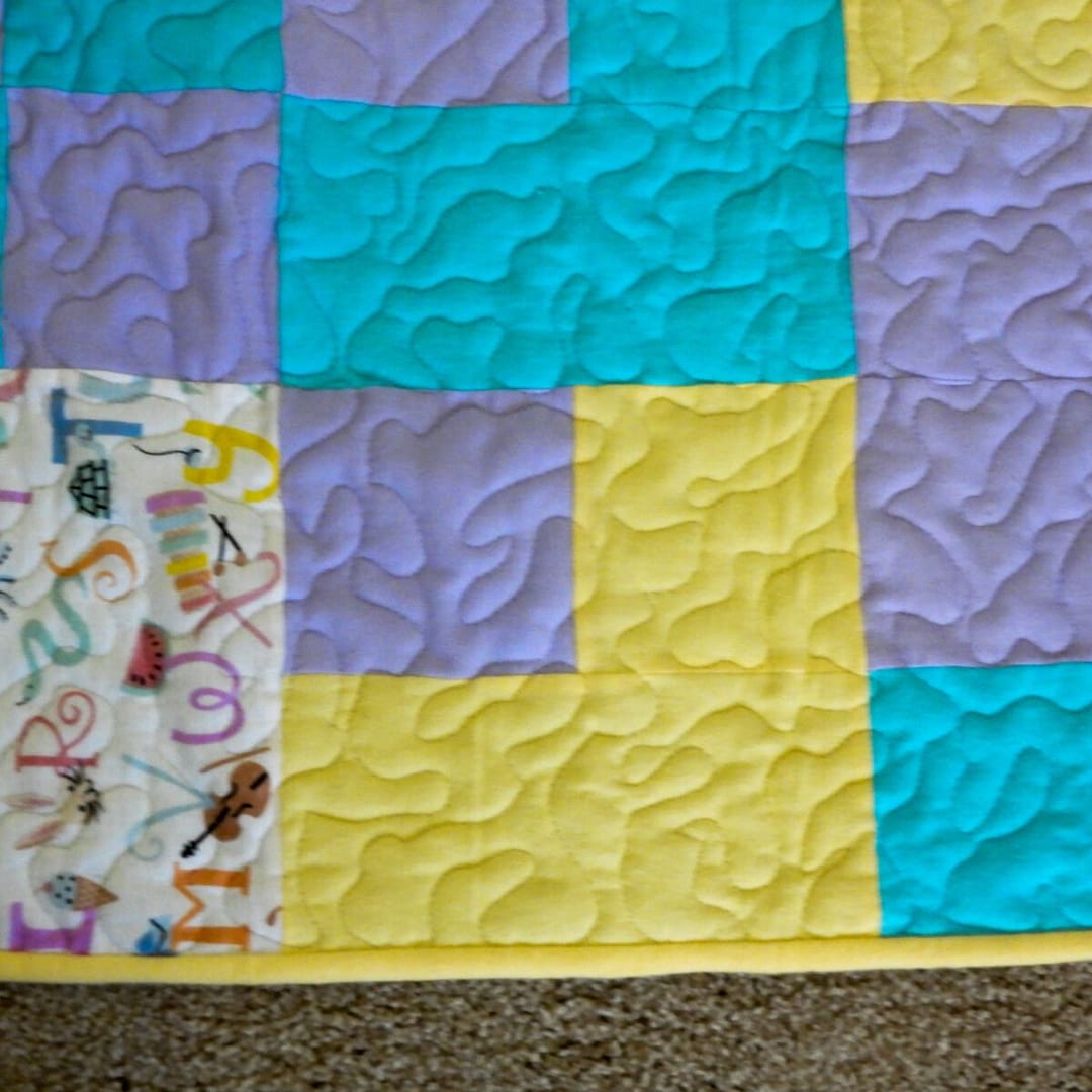 Animal ABC Baby Quilt detail