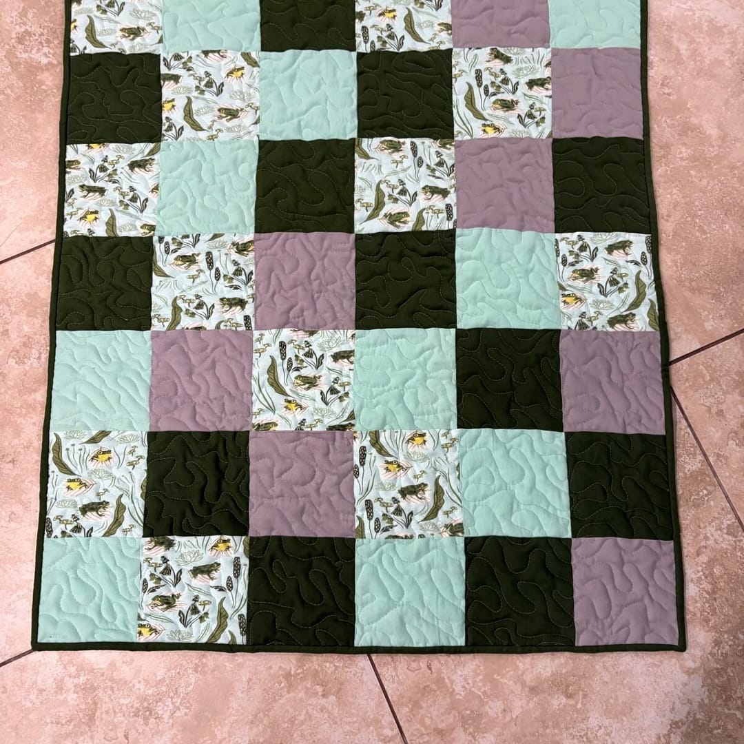 Frogs in Ferns Baby Quilt Detail A