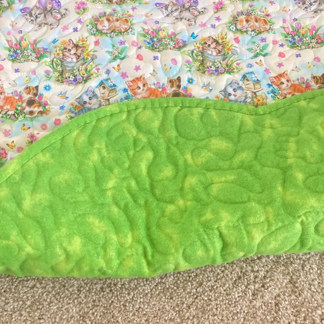 Cuddly-Kittens-Playmat-backing